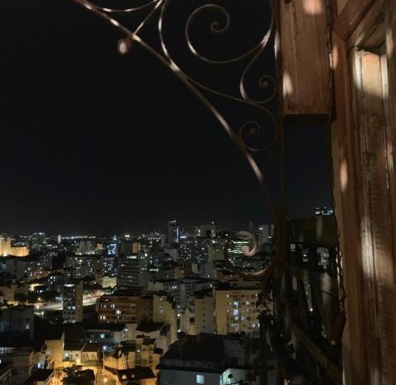 تختخواب و صبحانه Mansion Aline