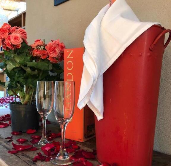 تختخواب و صبحانه Mansion Aline