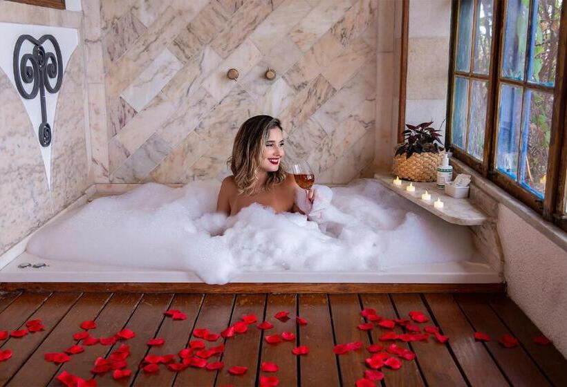 تختخواب و صبحانه Mansion Aline