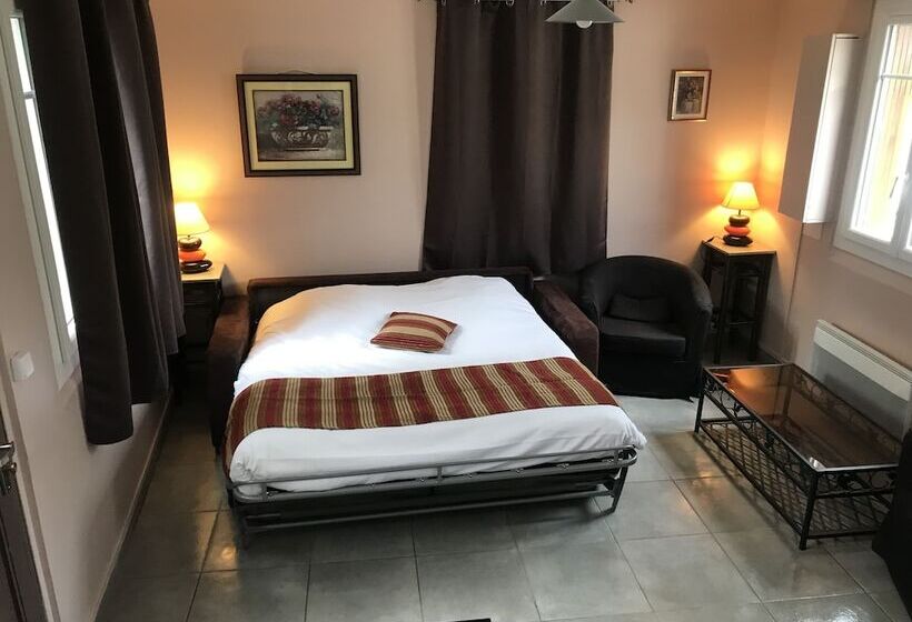 בית מלון כפרי Les Iris