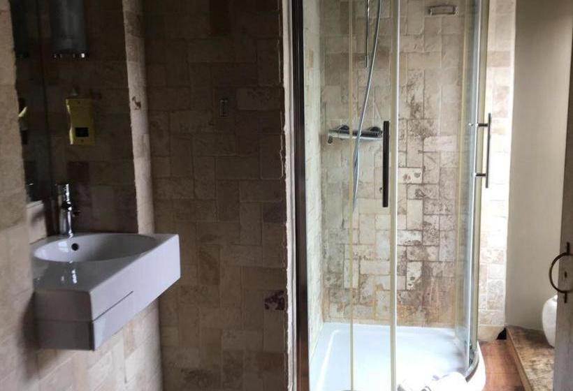 ユースホステル The Kilverts Inn