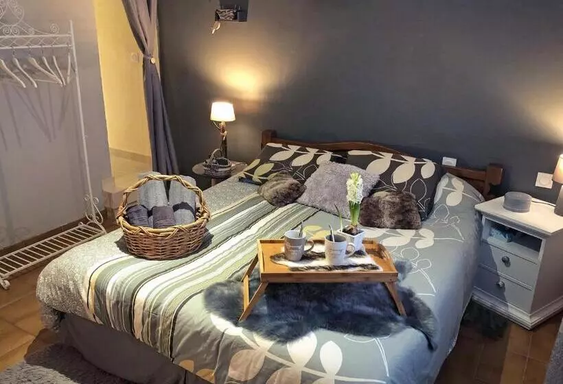 ベッドアンドブレックファースト Chambre D Hotes L Intemporelle