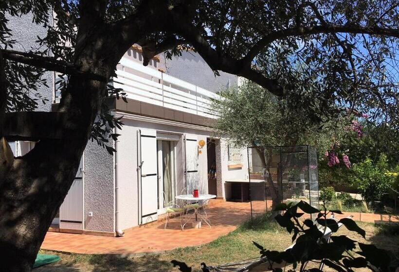 تختخواب و صبحانه Chambre D Hotes L Intemporelle