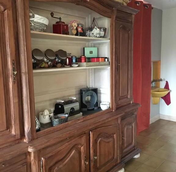 تختخواب و صبحانه Chambre D Hotes L Intemporelle