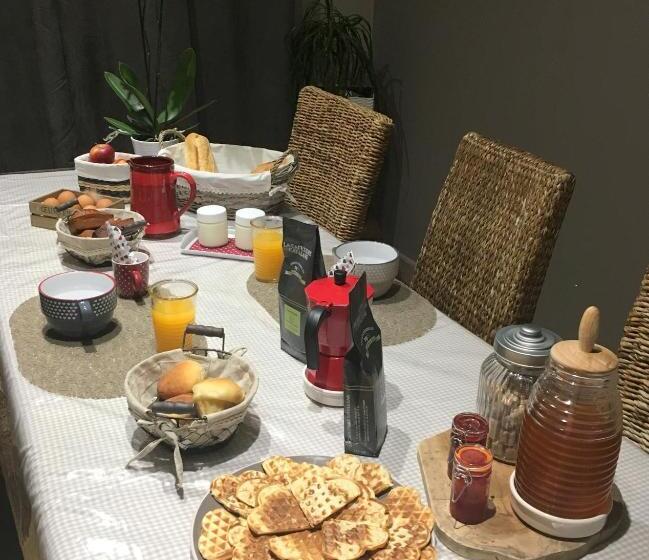 تختخواب و صبحانه Chambre D Hotes L Intemporelle