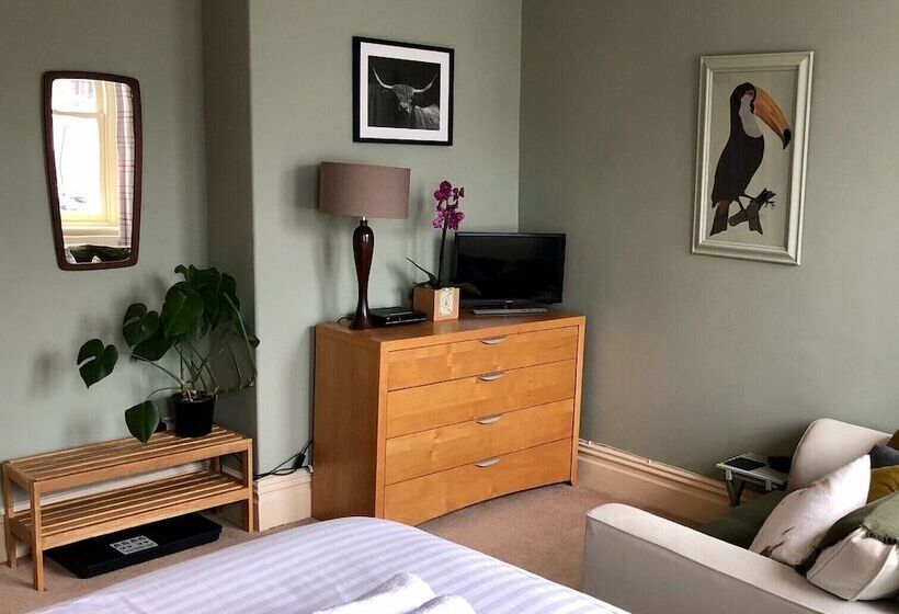 ベッドアンドブレックファースト Salisbury Guest House