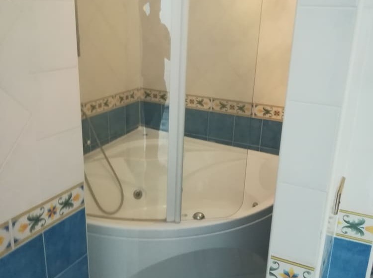 تختخواب و صبحانه Suitenapolisantalucia