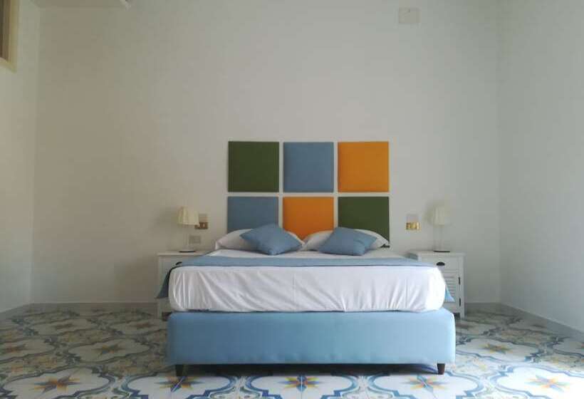 تختخواب و صبحانه Suitenapolisantalucia