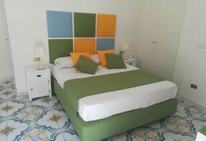 تختخواب و صبحانه Suitenapolisantalucia