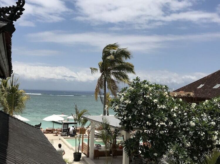 Ohana S Beachfront Resort & Beach Club