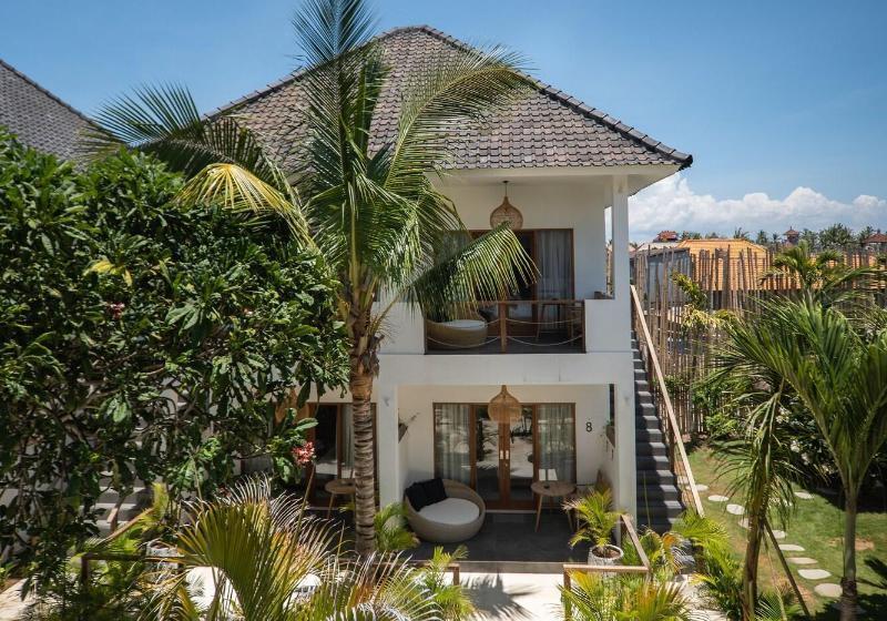 Ohana S Beachfront Resort & Beach Club