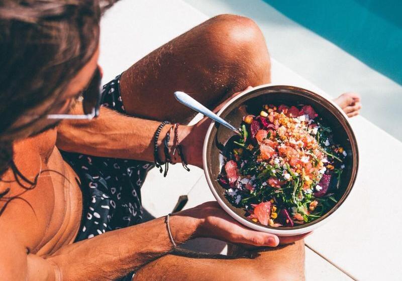 Ohana S Beachfront Resort & Beach Club