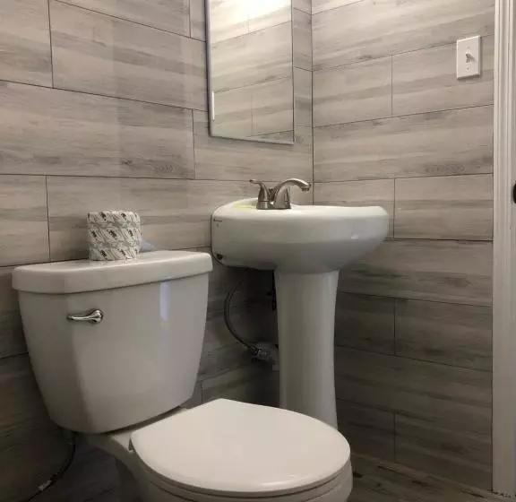 Hotelli Bay Breeze Inn Bradenton Downtown