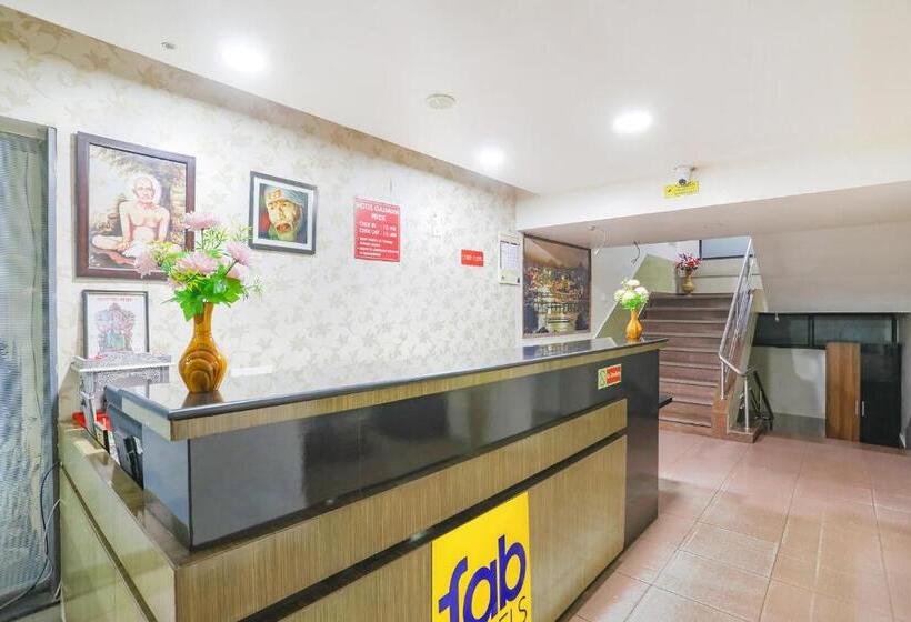 فندق Capital O 15654  Gajanan Pride