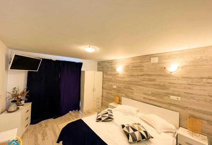 Отель Complex Turistic Casa Anastasia