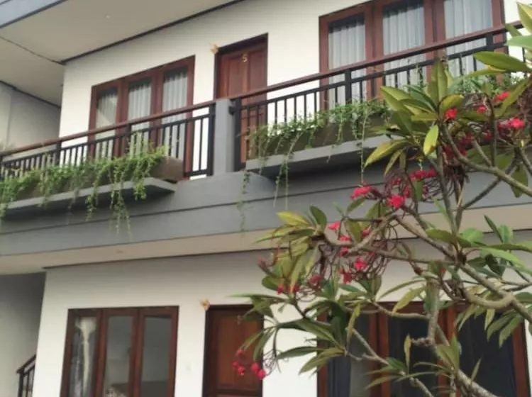 پانسیون Full Moon Guest House