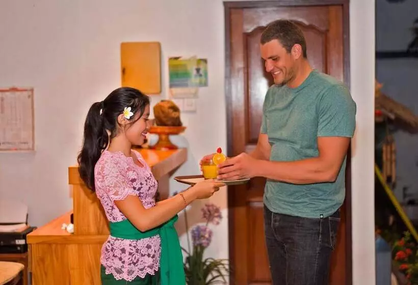 پانسیون Full Moon Guest House