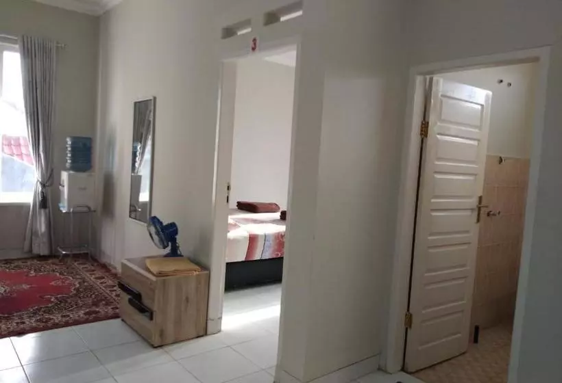 ペンション Mandi Angin Syariah Homestay