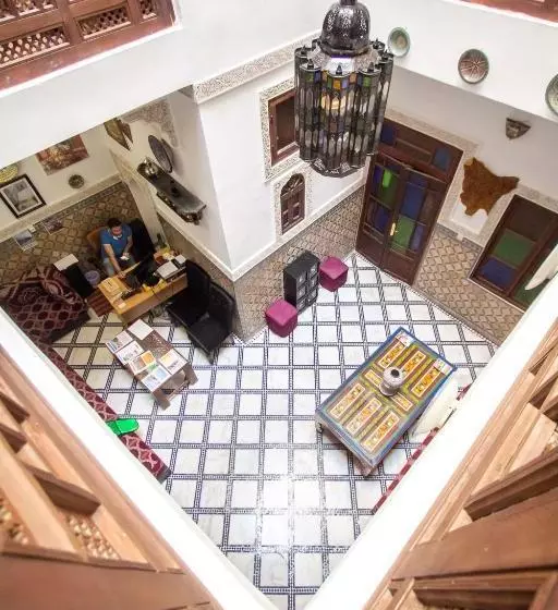 Hostel Amir