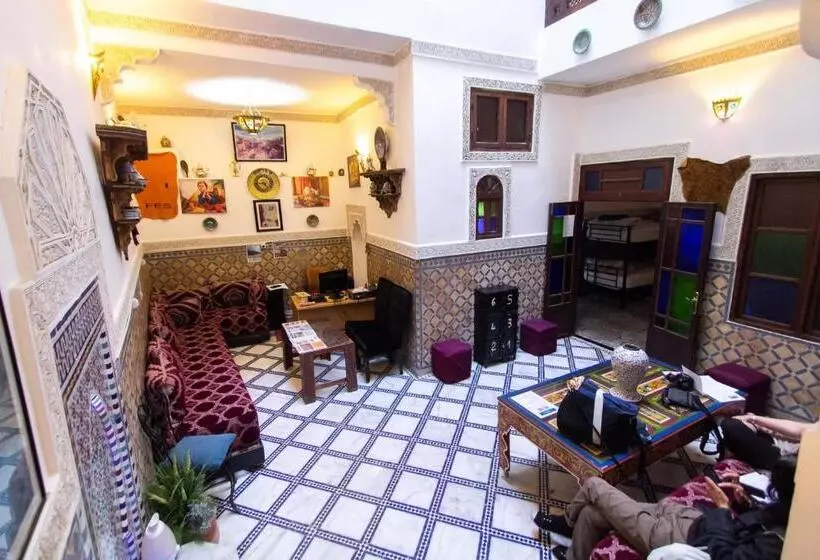 Hostel Amir