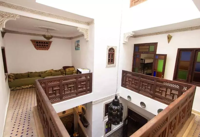 Hostel Amir
