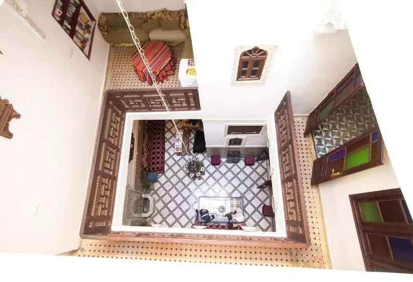Hostel Amir