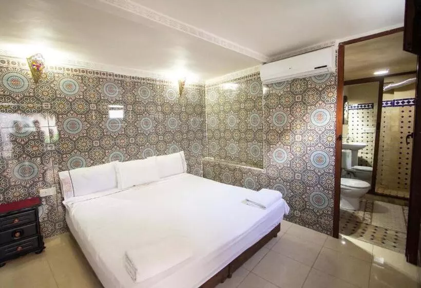 Hostel Amir