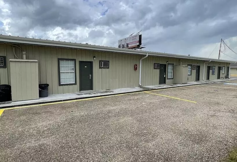 モーテル Economy Inn