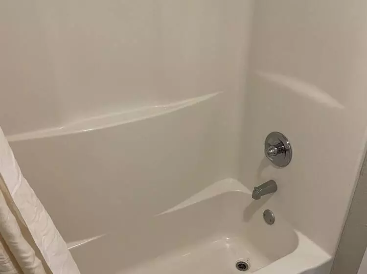 モーテル Economy Inn