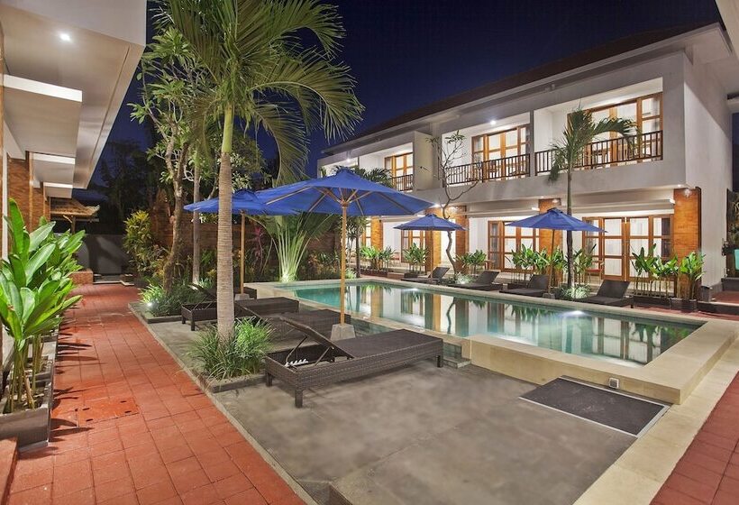 פנסיון Sahadewa Suites Residence