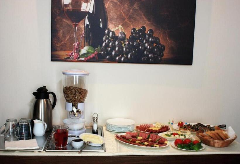 پانسیون Silva House