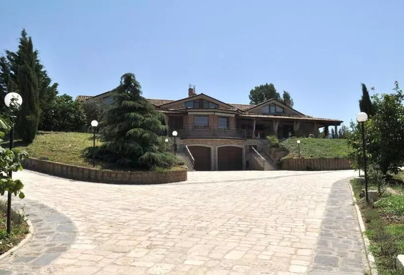 تختخواب و صبحانه Il Casale Della Gioia