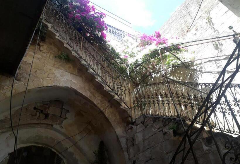 پانسیون Soufan Guest House