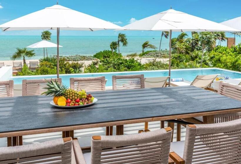 استراحتگاه Beach Enclave