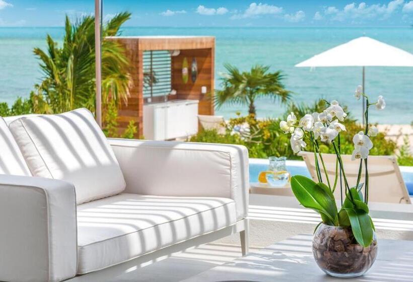 استراحتگاه Beach Enclave