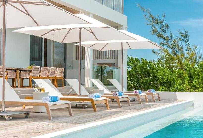 استراحتگاه Beach Enclave