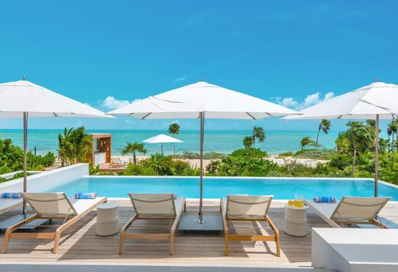 استراحتگاه Beach Enclave