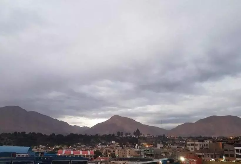 ユースホステル Cálido Hostal