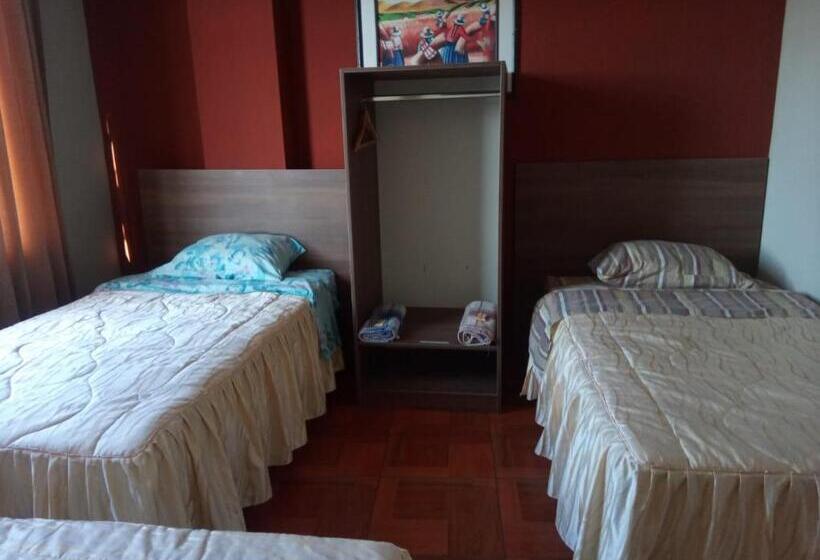 Hostel Cálido Hostal