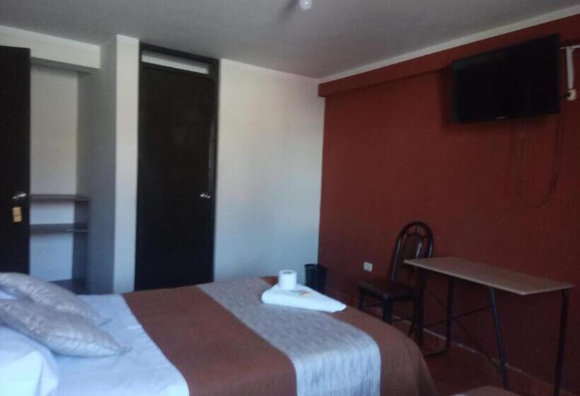 Hostel Cálido Hostal