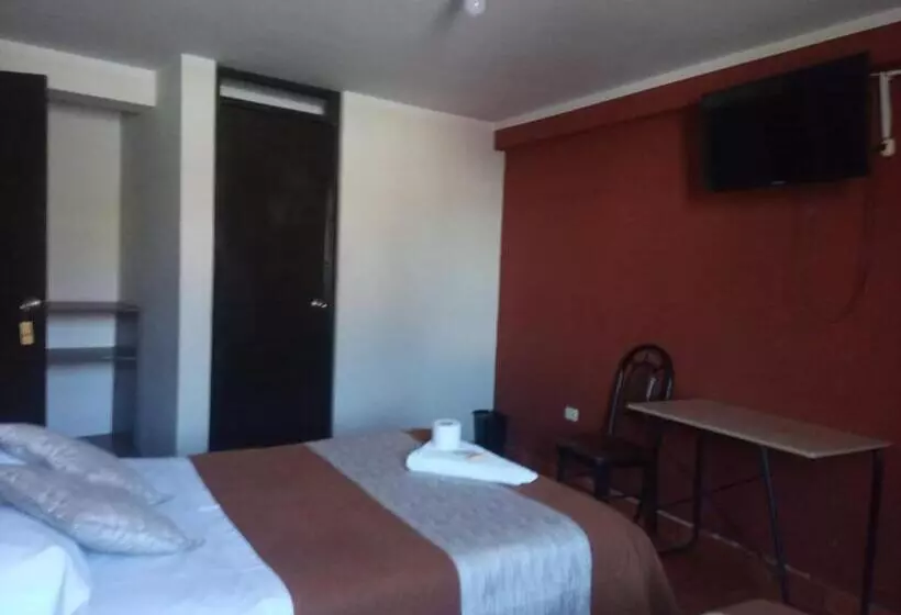 ユースホステル Cálido Hostal