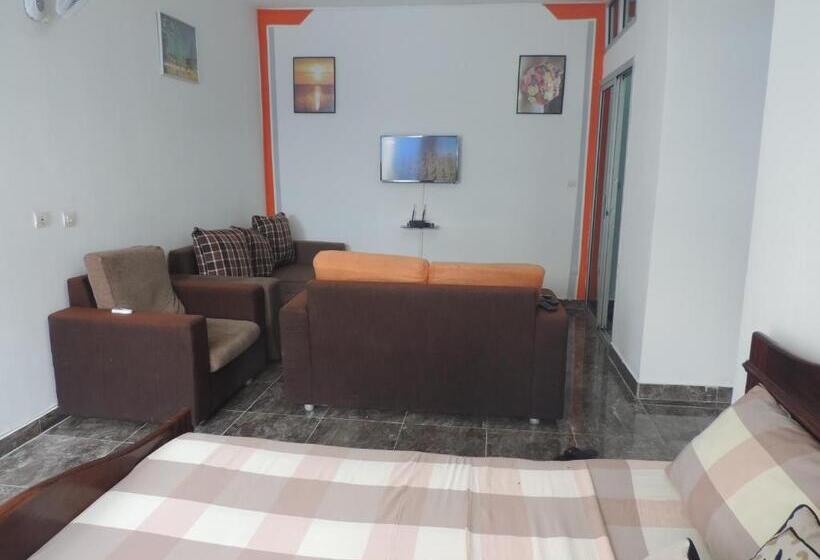 تختخواب و صبحانه Happy Welcome Bietry