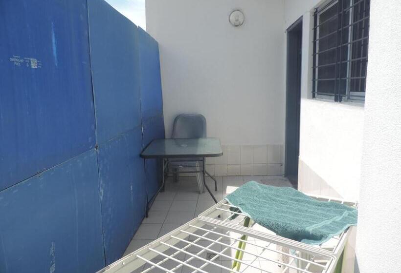 تختخواب و صبحانه Happy Welcome Bietry