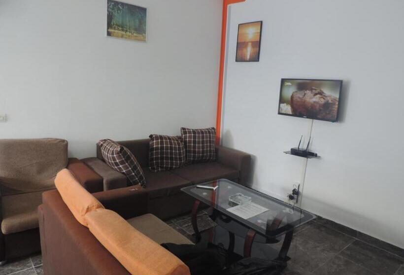 تختخواب و صبحانه Happy Welcome Bietry