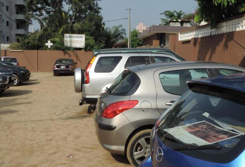 تختخواب و صبحانه Happy Welcome Bietry