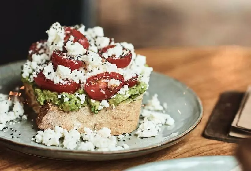 هتل Gubelhof Suites