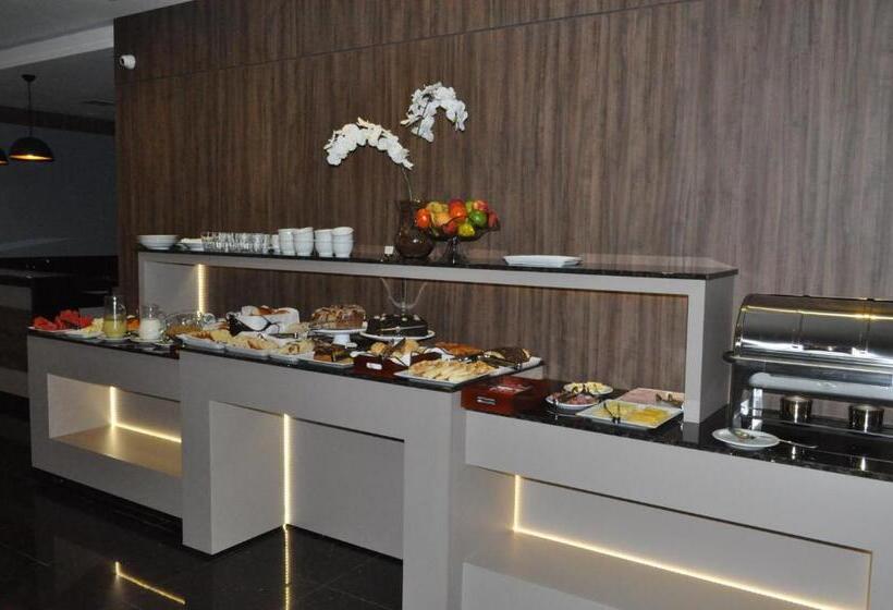 Отель Hospedare