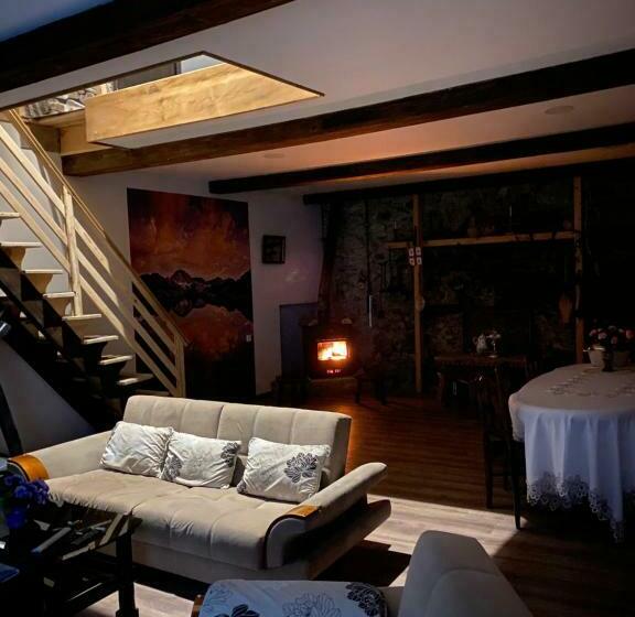 پانسیون Iuri Udesiani S Guesthouse