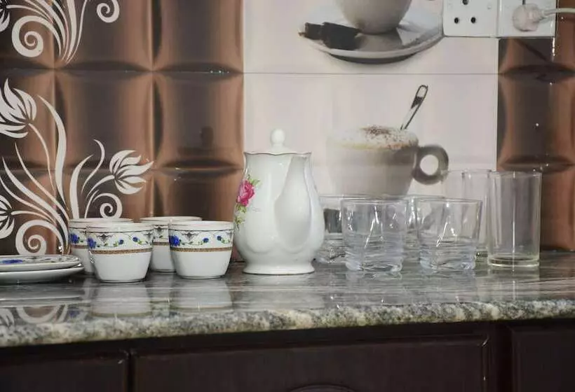 تختخواب و صبحانه Avendra Villa
