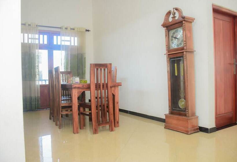 Bed and Breakfast Avendra Villa